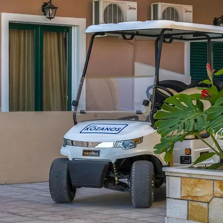 Kozanos & アパートホテル