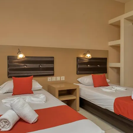 アパートホテル Kozanos & 3*