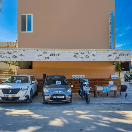 Kozanos & アパートホテル 3*