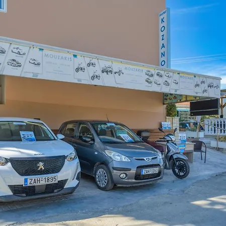 アパートホテル Kozanos & 3*