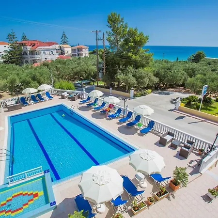 Kozanos & アパートホテル