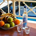 Kozanos & شقة فندقية 3*
