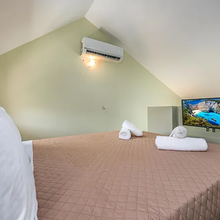 Kozanos & Hotel apartamentowy Alykanas (Zakynthos)